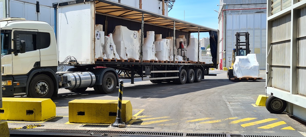 caixa de madeira para equipamento